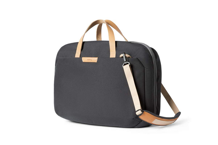 Bellroy Flight Bag (16” Laptop, Clamshell-Design, versteckbare Rucksackgurte, durchdachte Innenfäche