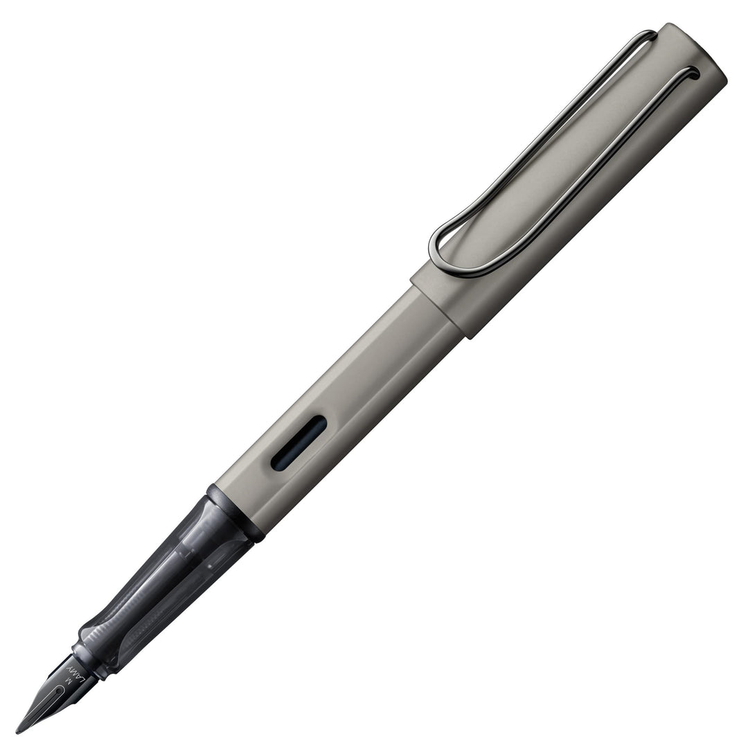 LAMY Lx Füllhalter 057 – Füller aus Aluminium eloxiert in der Farbe Ruthenium mit transparentem Grif