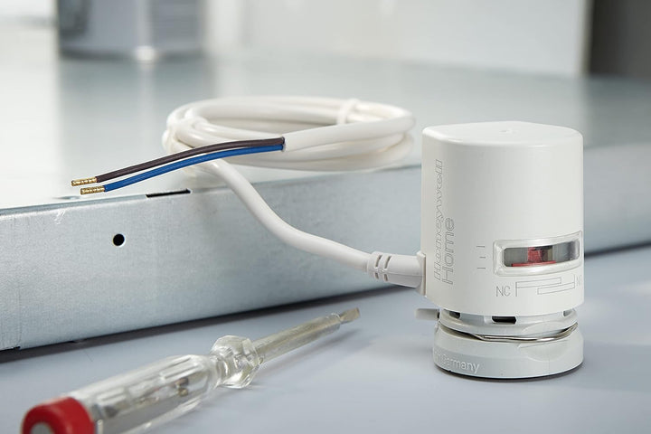 Honeywell Home evohome Thermoantrieb stromlos geschlossen, MT4-230-NC, Weiss