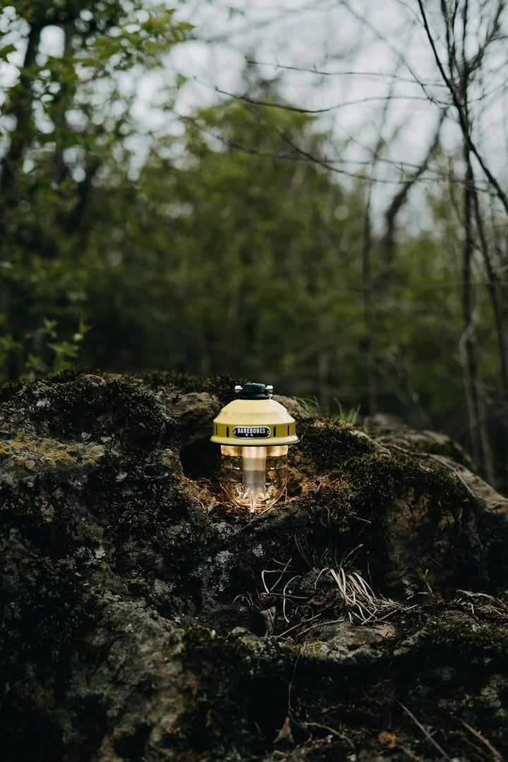 Barebones Beacon Hängeleuchte – Wiederaufladbare Camping-Laterne mit USB-LED-Licht – Hängende Latern