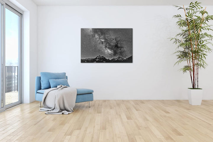Hoch über den Bergen Effekt: Schwarz&Weiss, Format: 80x60 als Leinwandbild, Motiv fertig gerahmt auf