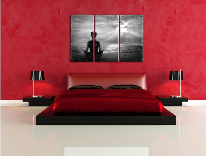 Pixxprint Frau meditiert am Strand als Leinwandbild/Grösse: 3 Teilig (120x80) cm/Wandbild/Kunstdruck