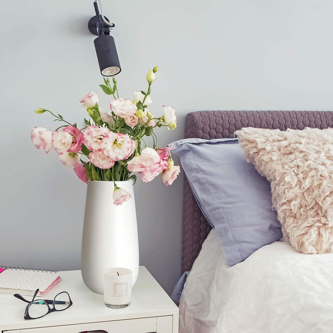 D'vine Dev 25,4 cm Elegante ovale Keramikvase für Blumen Home Decor Vase mit Design Box Schneeweiss