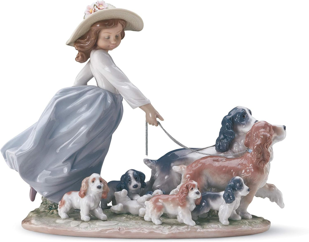 LLADRÓ Figur Die Grosse Familie. Mädchen. Porzellan.
