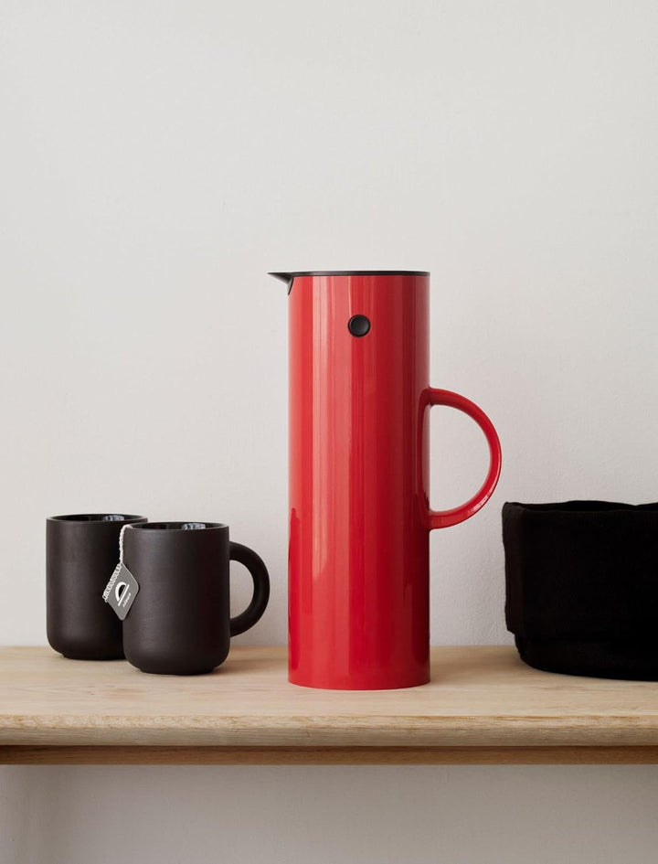 Stelton Isolierkanne EM77 - Doppelwandige Isolierkanne für heisse/kalte Getränke - Tee- & Kaffeekann
