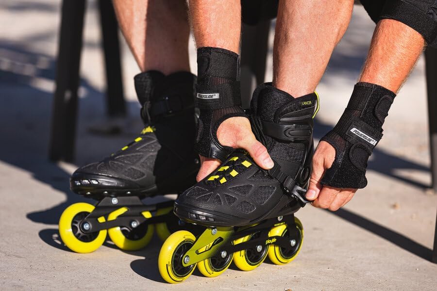 Playlife Inline Skates Lancer Black 84, Schwarz, Unisex für Herren und Damen 84mm/82A Rollen, ABEC 7