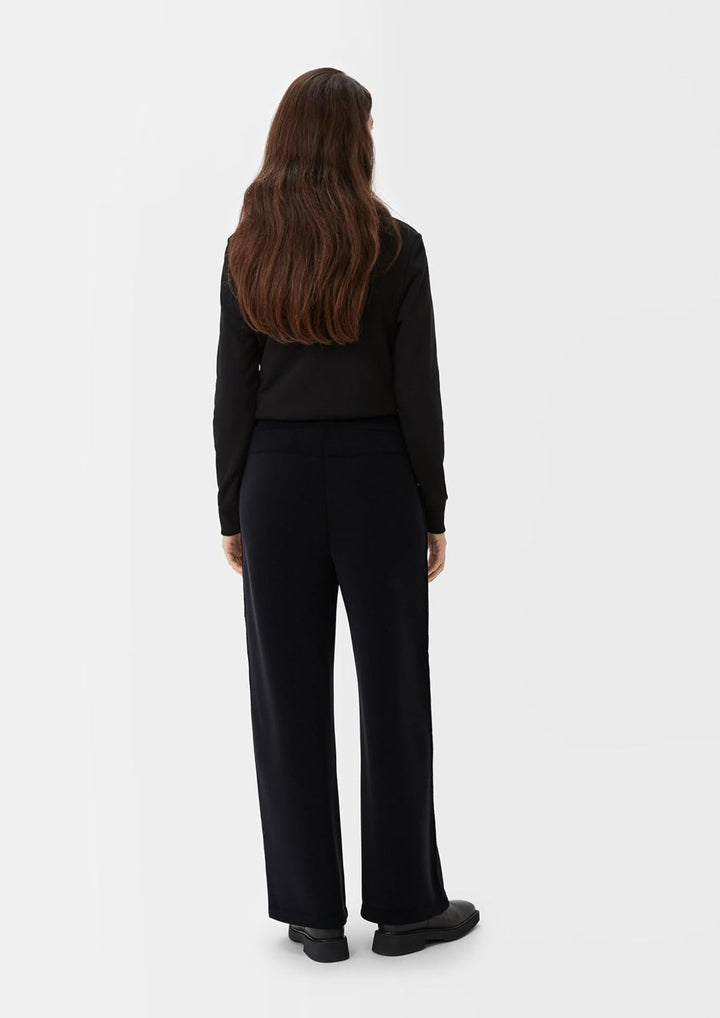 Comma Jerseyhose mit weitem Bein und Logo-Detail 38W / 32L 9999, 38W / 32L 9999