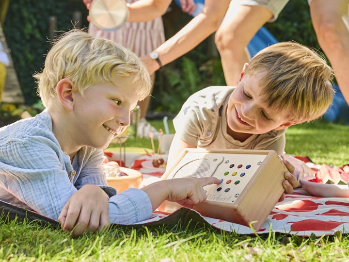 hörbert 3.0 für Kinder + deutsche Inhalte. Mit 9 Playlists, SD-Card, Mikrofon und USB-C Ladeanschlus