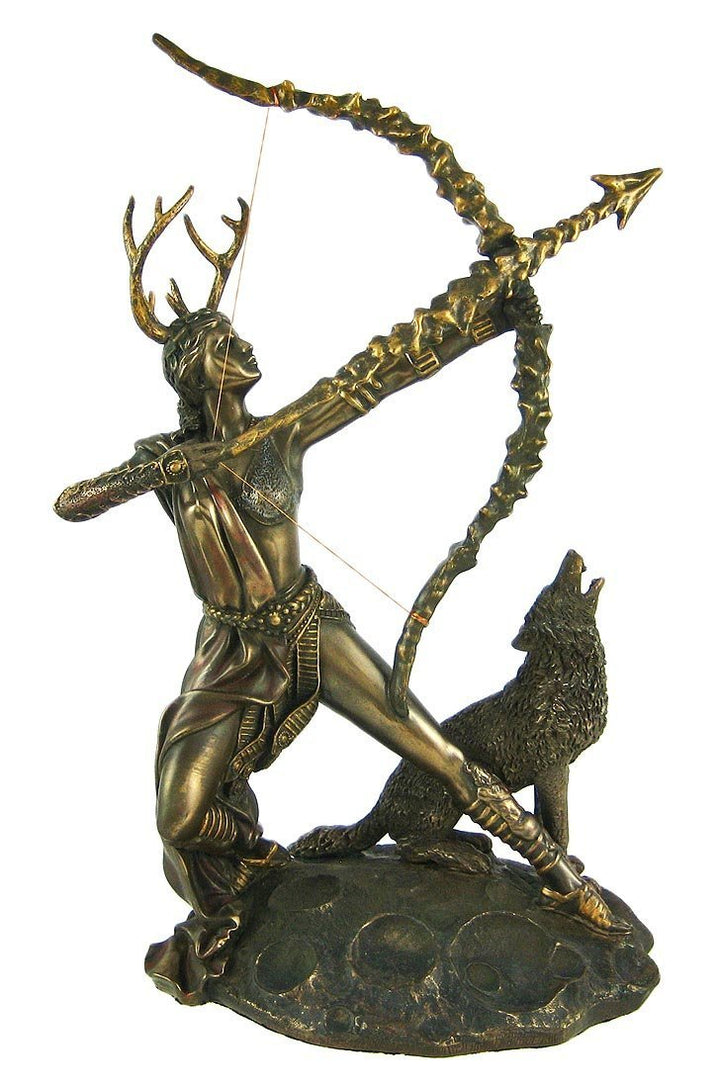 braunen Finish Artemis Mond Göttin griechischen Statue Diana
