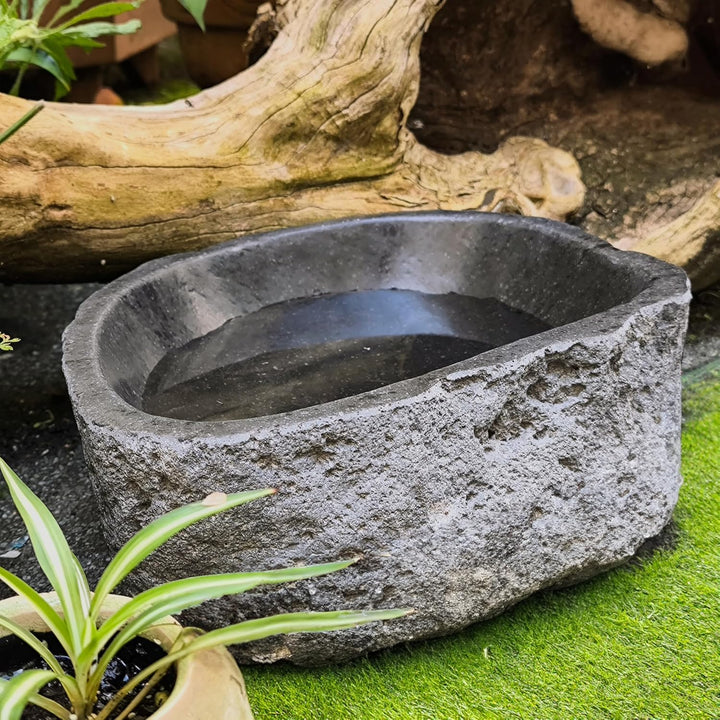 Steintrog Vogeltränke - Tier-Wassernapf aus Naturstein - Handgefertigte Schale - für Vögel, Hunde &