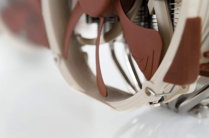 Noctua NH-D15, Premium CPU Kühler mit 2x NF-A15 PWM 140mm Lüftern (Braun)