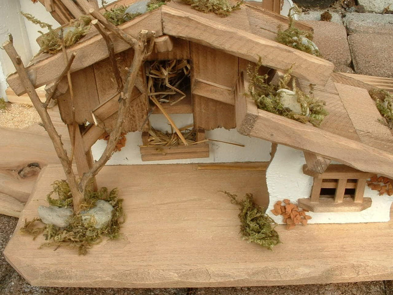 Unbekannt Grosses Krippenset Holzhaus 80cm + Haus 27cm + Krippen Zubehör mit Brunnen Holzhaufen Stal