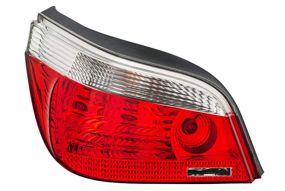 HELLA 2VP 008 679-111 Heckleuchte - Glühlampe - links - für u.a. BMW 5 (E60)