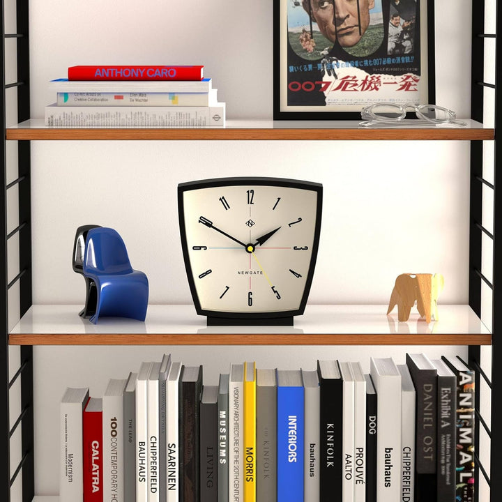 NEWGATE® Odyssey Schreibtisch Uhr | Retro Design | Schwarz | Moderner mid Century Stil für Schreibti