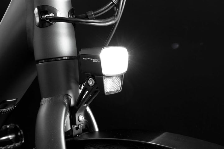 TRELOCK LS 835-T Lighthammer 80 Lux Dynamo Fahrradlicht – Tagfahrlicht-Modus – Inklusive Gabelhalter