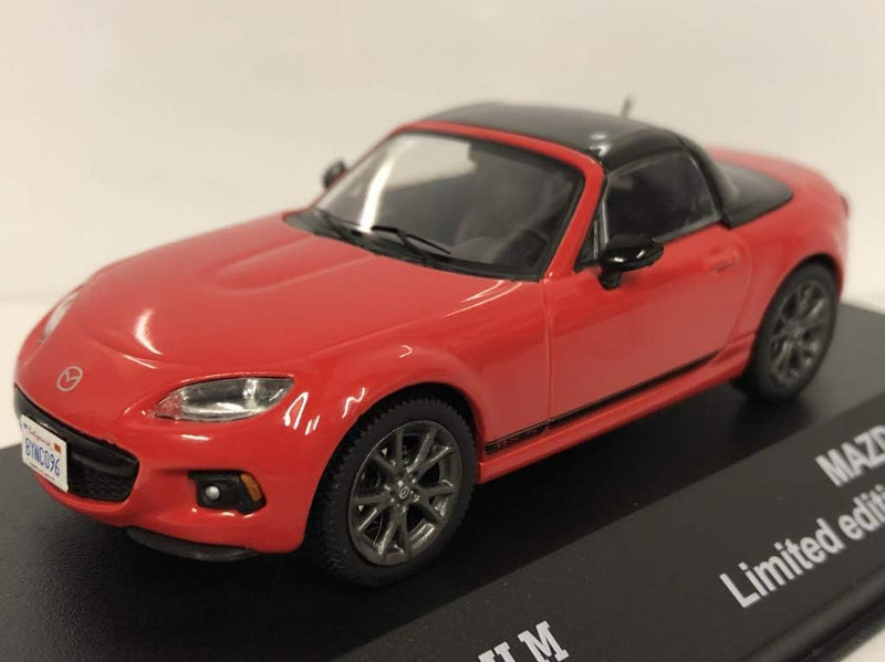 Mazda MX-5 Cabrio geschlossen 2013 rot, Modellauto 1:43 / Triple9