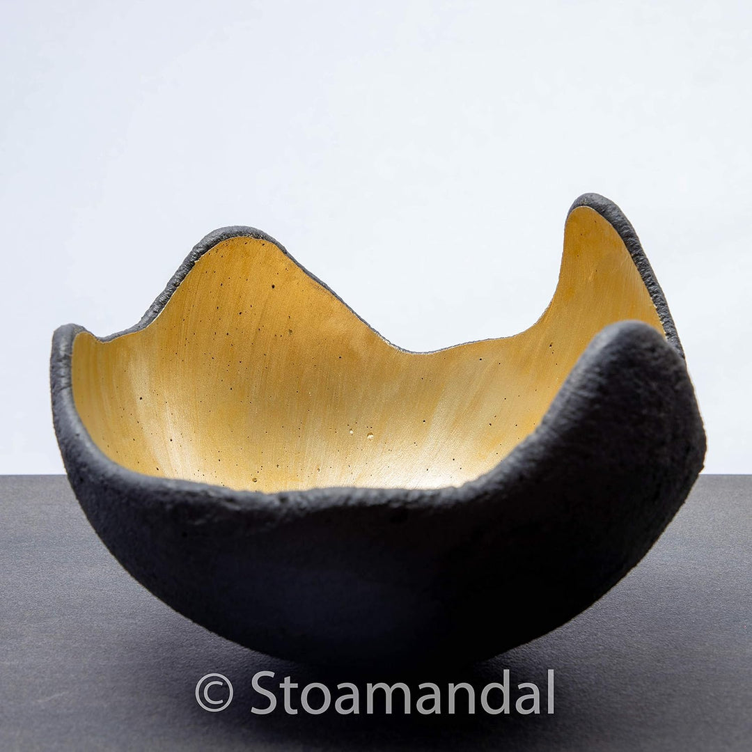 Lichtschale hellgold - S (15cm) - Beton schwarz - grau - Unikat handmade - Windlicht - Geburtstagsge