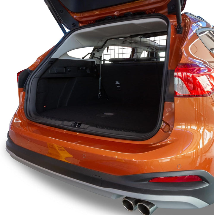 Travall Hundegitter für Ford Focus (2018-) Fahrzeugspezifisches Hundegitter, Kofferraumschutz für Hu