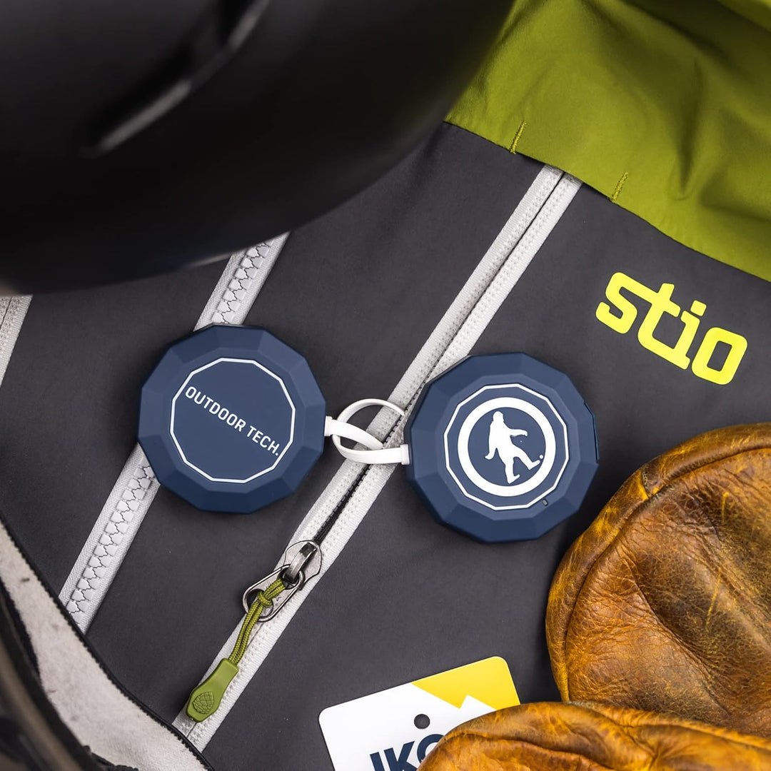 Outdoor Tech Chips 3.0 Helm Lautsprecher mit Bluetooth für kabelloses Helm Audio und Musik für Schne