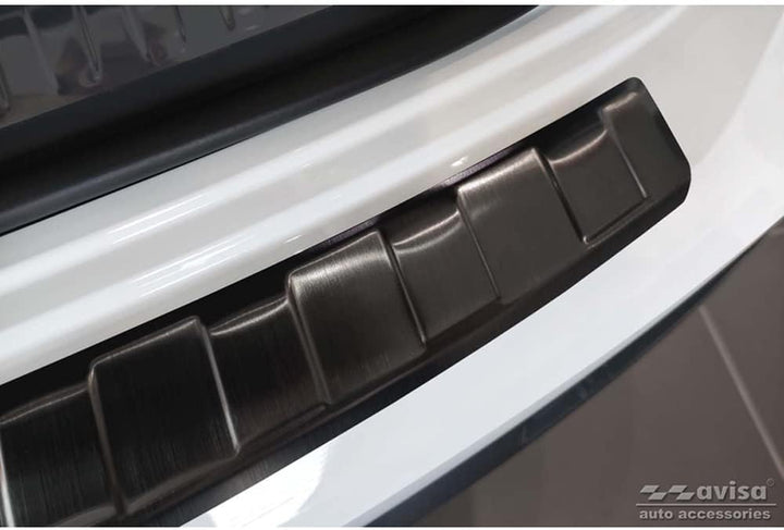 Avisa Schwarz Edelstahl Heckstossstangenschutz kompatibel mit Audi Q3 II 2019- inkl. S-Line 'Ribs'