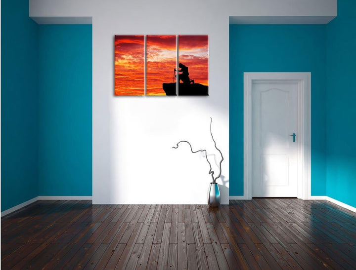 Pixxprint Samurai auf der Spitze des Berges als Leinwandbild | Grösse: 3 Teilig (120x80) | Wandbild|
