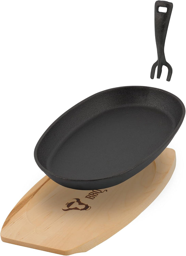 BBQ-Toro Gusseisen Servierpfännchen mit Holzunterlage (4 Stück) | 27 x 18 x 3 cm - oval | bereits ei