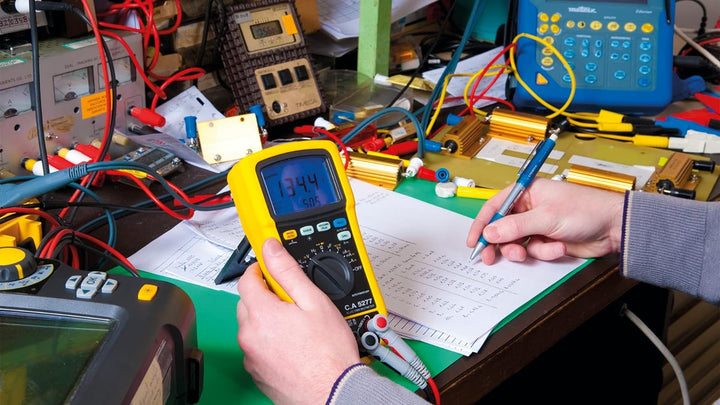 Chauvin Arnoux P01196777 C.A 5277 Digitalmultimeter, gelb und schwarz