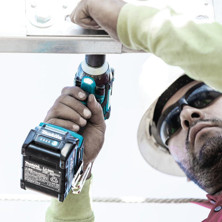 makita TW004GD201 Akku-Schlagschrauber 40V max. / 2,5 Ah, 2 Akkus + Ladegerät im MAKPAC mit 2 Akkus
