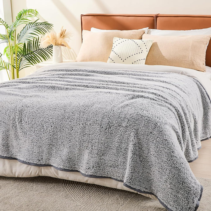 EMME Sherpa Decke Kuscheldecke Flauschig, Dicke und Elegant, Sofadecke Doppelgesicht Extra Weich, Wa