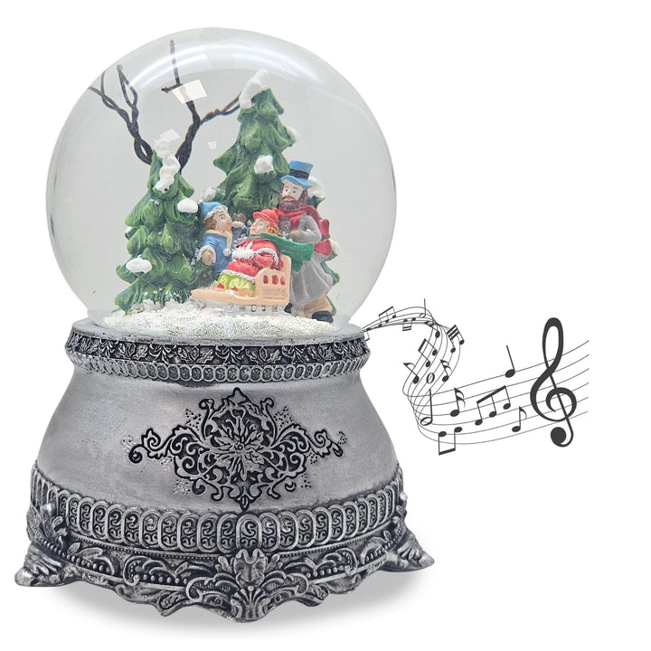 Weihnachts-Schneekugel mit Musik | Schneekugel Winterspaziergang mit Familie | Sockel Zinnoptik Orna
