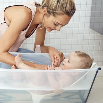 Stokke Flexi Bath Bundle, White Aqua – Faltbare Babywanne + Newborn Support – Robust & einfach zu ve