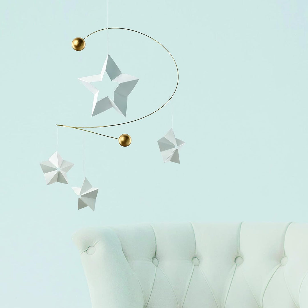 Flensted Starry Night 4 Mobile aus Siebdruckfolie und Holz hergestellt, in der Farbe: Weiss/Gold, Ma