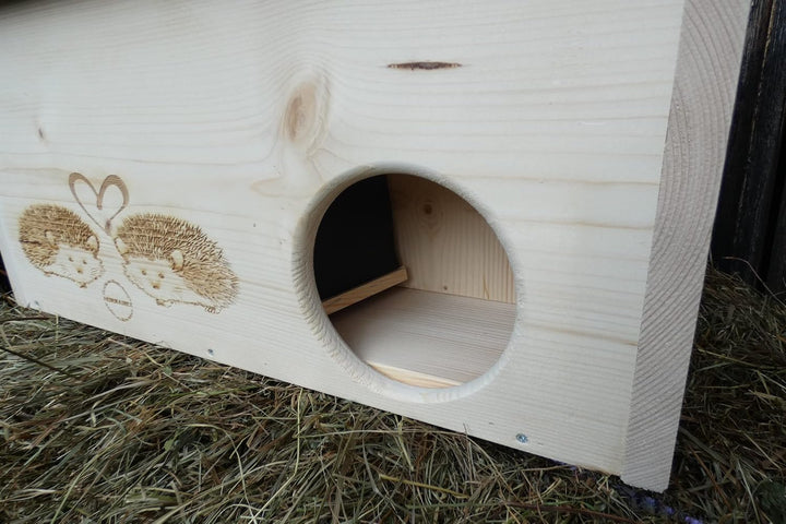 Premium Igelhaus 62cm x 40cm x 29cm Igelhotel 20mm Vollholz Winterfest Kein Bausatz: Labyrintheingan