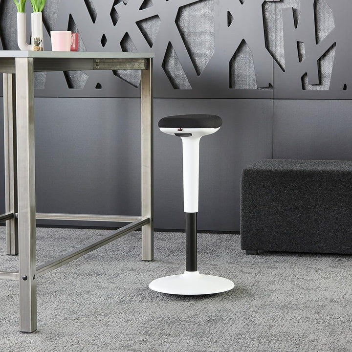 König + Neurath Quick.III Frankfurt - Büro Stehhilfe für entspanntes Arbeiten - ergonomisch &amp; höhenv
