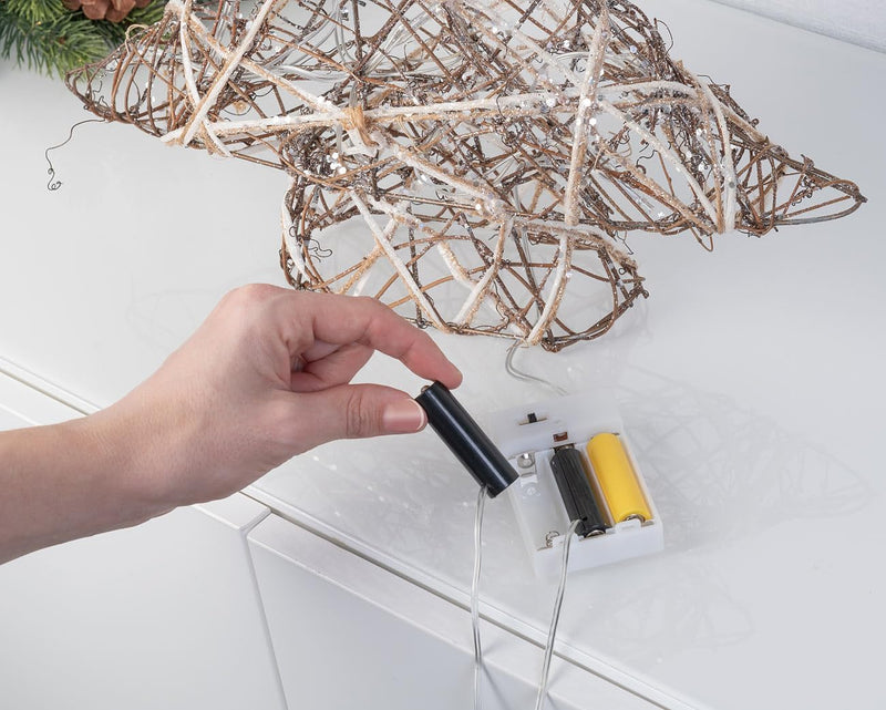 revolt Batterie Dummy: 2er-Set Batterie-Netzteil-Adapter, ersetzt 16 AA-Batterien (4 Geräte) (Dummy-