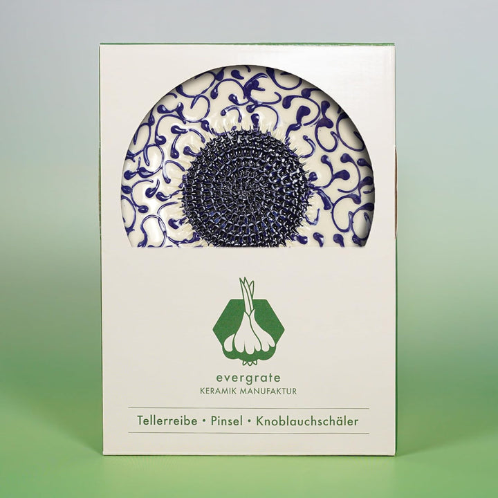 Evergrate® Keramikreibe Celia mit Geschenkbox – mit Reibe, Knoblauchschäler, Rezeptheft & Pinsel – H