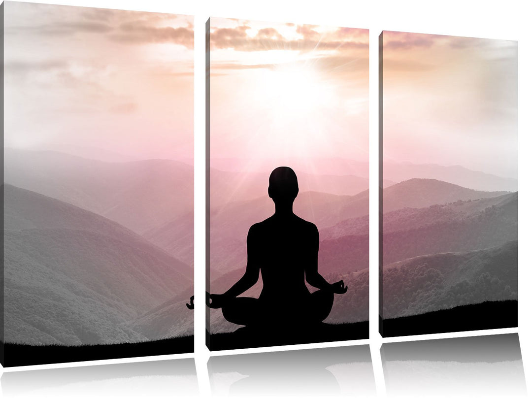 Pixxprint Meditierender Mensch in den Bergen als Leinwandbild/Grösse: 3 Teilig (120x80) cm/Wandbild/