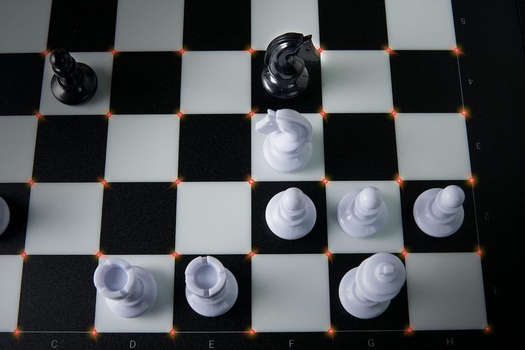 Millennium eONE – Elektronisches Schachbrett für Online-Spiel auf Lichess, Chess.com und Tornelo. Mi