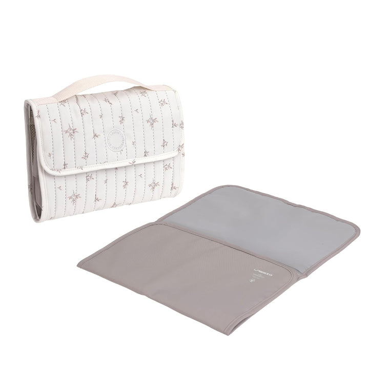 LÄSSIG Windeltasche XL mit Wickelunterlage für unterwegs Nature Leaves | Wickelorganizer, Baby Wicke