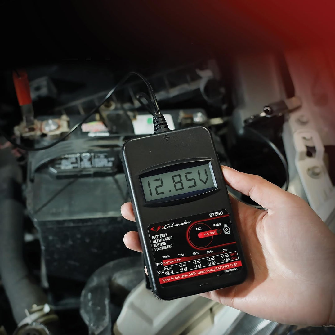 Schumacher Auto Batterietester Compact BT55 - Überprüfung der Lichtmaschinenspannung im Auto - Kompa