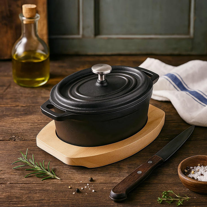 Mini Cocotte Oval 12 x 8,5 cm Gusseisen Emailliert Kleiner Topf mit Deckel Handgeschmiedeter Emaille