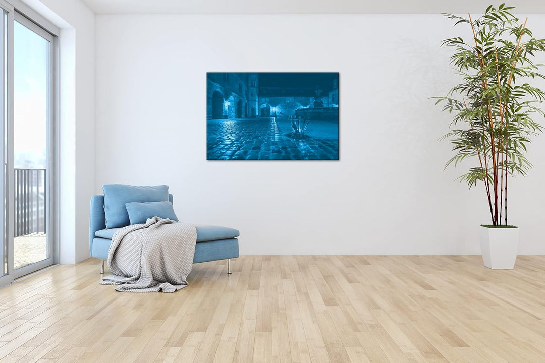 deyoli Innenhof einer Burg Format 80x60 Effekt: Monocrome Blau als Leinwandbild, Motiv fertig gerahm