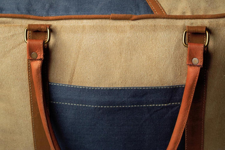 Kobolo Sitzpouf eckig Pouf Sitzwüfel Hocker - Chateau - aus Canvas - mit Applikationen