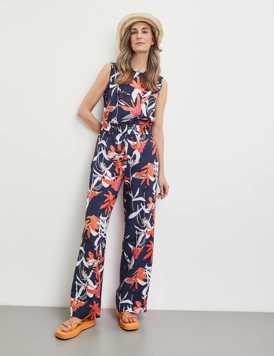 Gerry Weber Damen Gemusterte Leinenhose mit weitem Bein floral, Gemustert reguläre Länge 46 Blau/Rot