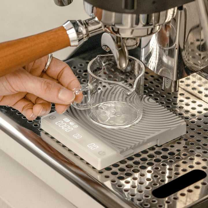 TIMEMORE Kaffeewaage Basic mini Elektronische Ultradünn und Leicht Espressowaage Mit Wasserdurchflus