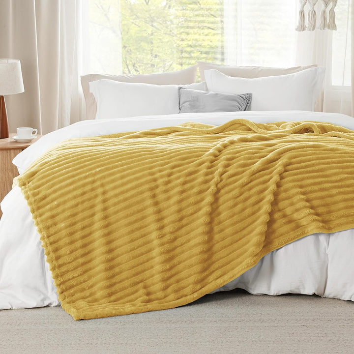 BEDSURE kuscheldecke 220x240 für Zimmer Deko - Tagesdecke, Wolldecke & Fleecedecke, Sofadecke, Weich