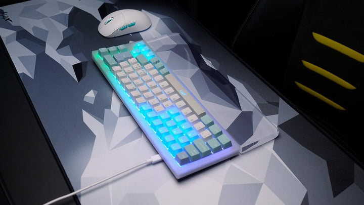 CHERRY XTRFY GP5, XL Gaming-Mauspad aus Stoff (920 x 400 x 3 mm), Glattes Speed-Pad für Präzision, V