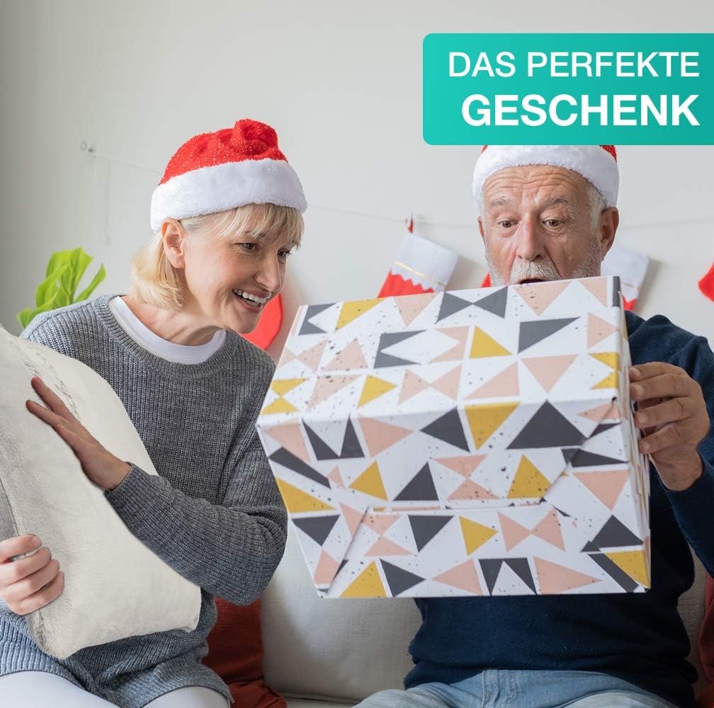 Kissen- Kuschelkissen mit Name Bestickt- 50 x 50 cm - Beere - Stickfarbe wählbar - Wunschtext indivi
