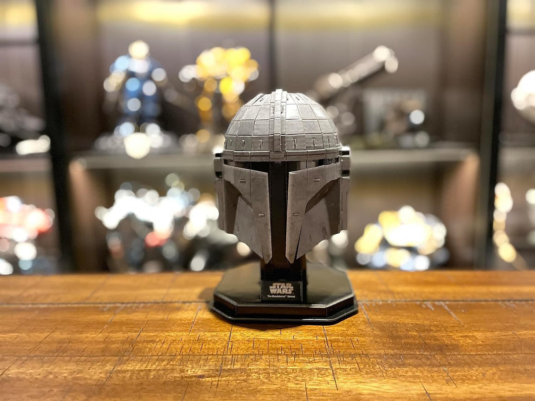 University Games U08522 Star Wars The Book of Boba Fett The Mandalorian's Helmet Model Kit
