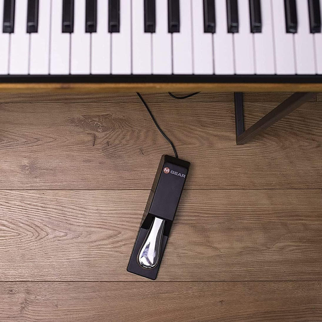 AKAI Professional Midi Controller + Sustain Pedal Bundle - MPK Mini MK3 White USB-MIDI-Keyboard Cont